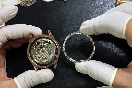 Watchmakers who hand-assemble Gentlemaan watches